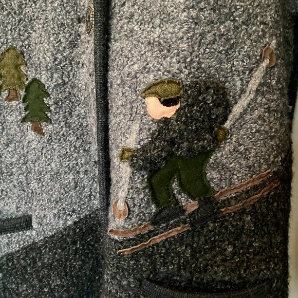 Winter Scene Wool Sweater Jacket | Gaddy Collection Hand Framed - Picture 5 of 11